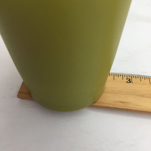 Vintage Tupperware Green Yellow Plastic Tumblers Set 4 Retro Drinkware Kitchen - Picture 9 of 16